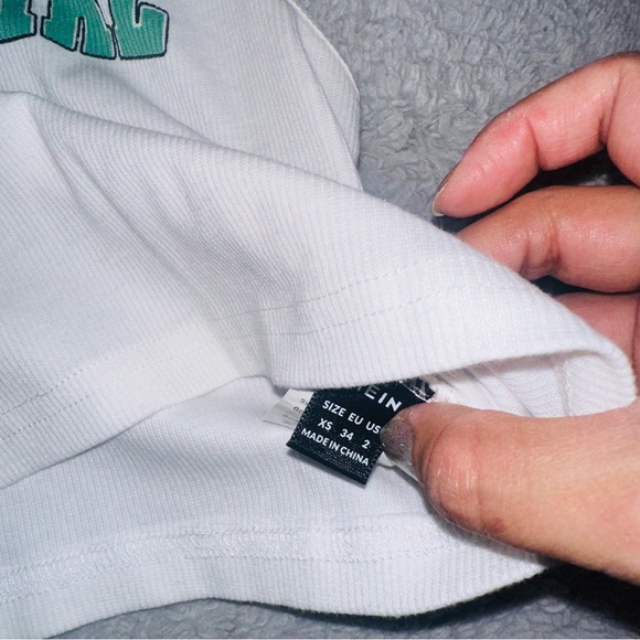 Crop top bundle - Picture 6 of 8